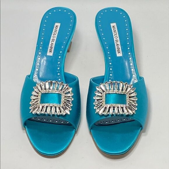 Manolo Blahnik Laalita 50 Embellished Buckle Satin Mules size 39.5 - Picture 3 of 13